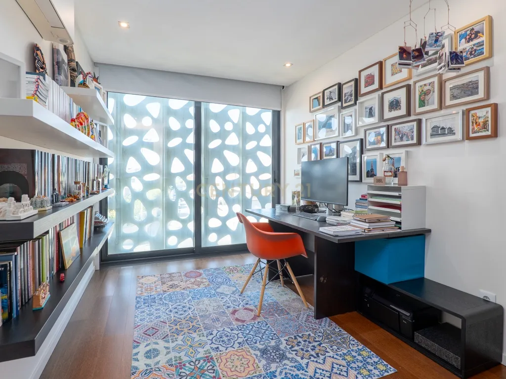 Andar de Moradia Duplex em Lavra – A 2 minutos a pé da praia! - Image 12