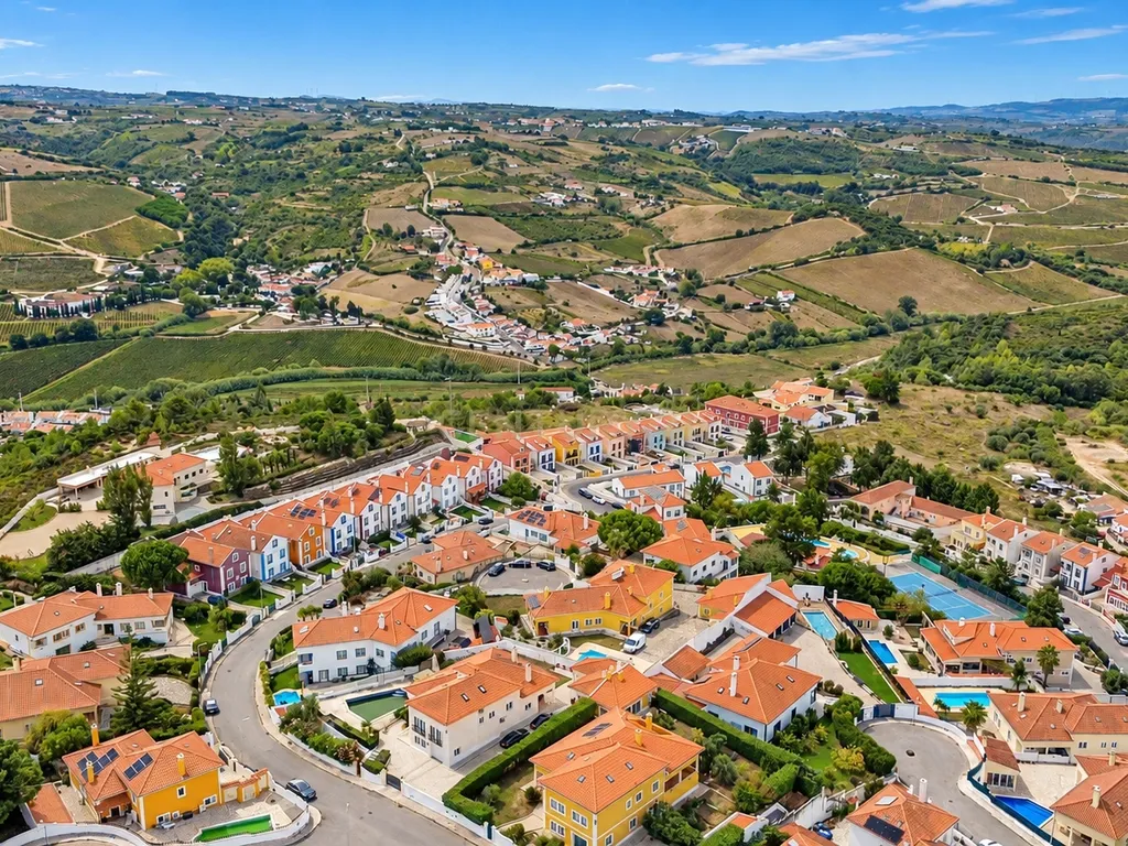 Refúgio no Coração de Uma Vila Encantadora - Image 21
