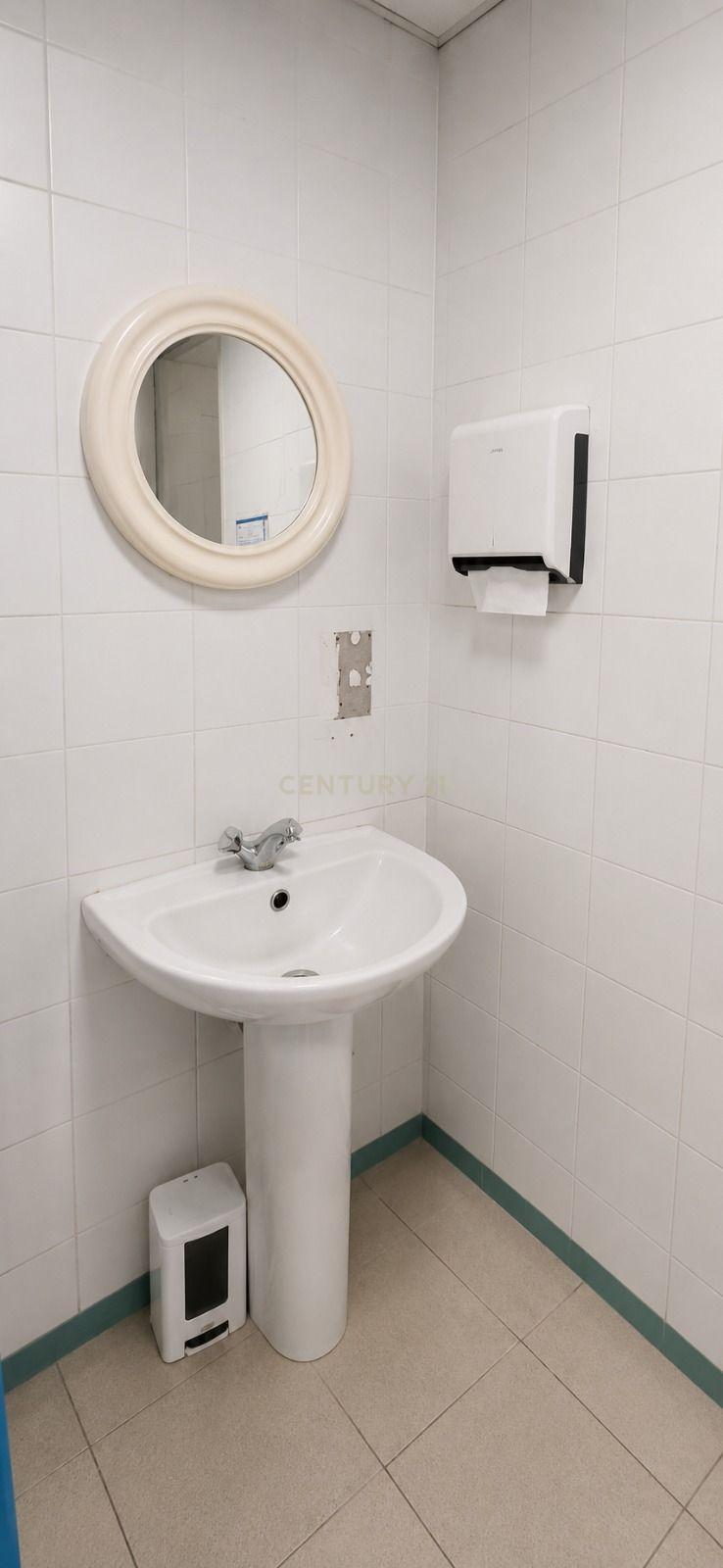 Fotografia 11 de Imóvel afeto a serviços c/ 592 m2 em S. Cosme, Gondomar