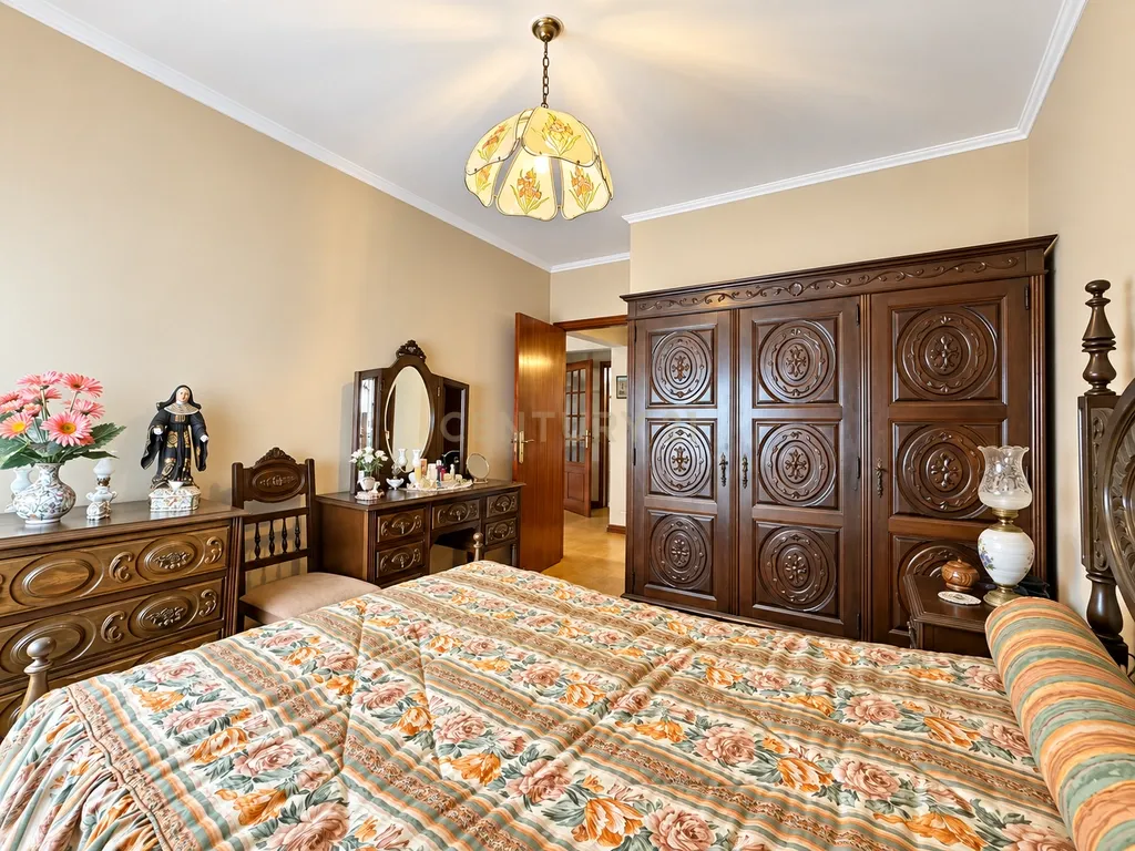 Apartamento T3 com Vista Mar em Rosto do Cão, Ponta Delgada - Image 12