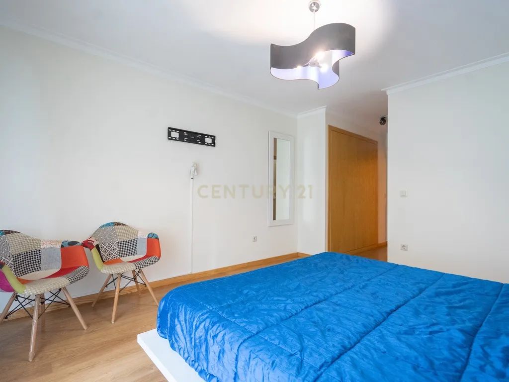 Apartamento T3 - Seminovo - C/ garagem - Image 37