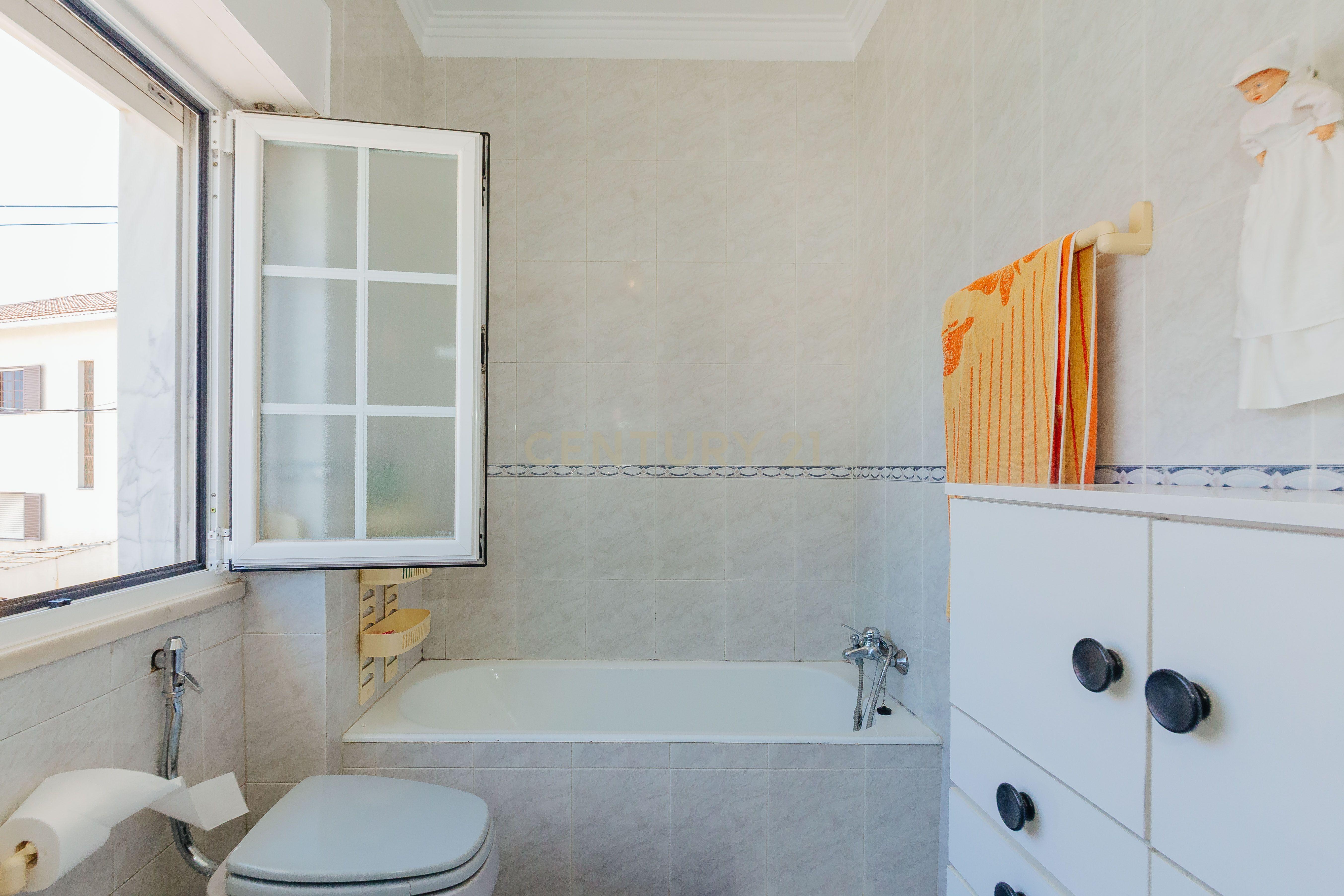 Fotografia 10 de Arrendamento de Quarto para Estudante em Moradia em Lisboa