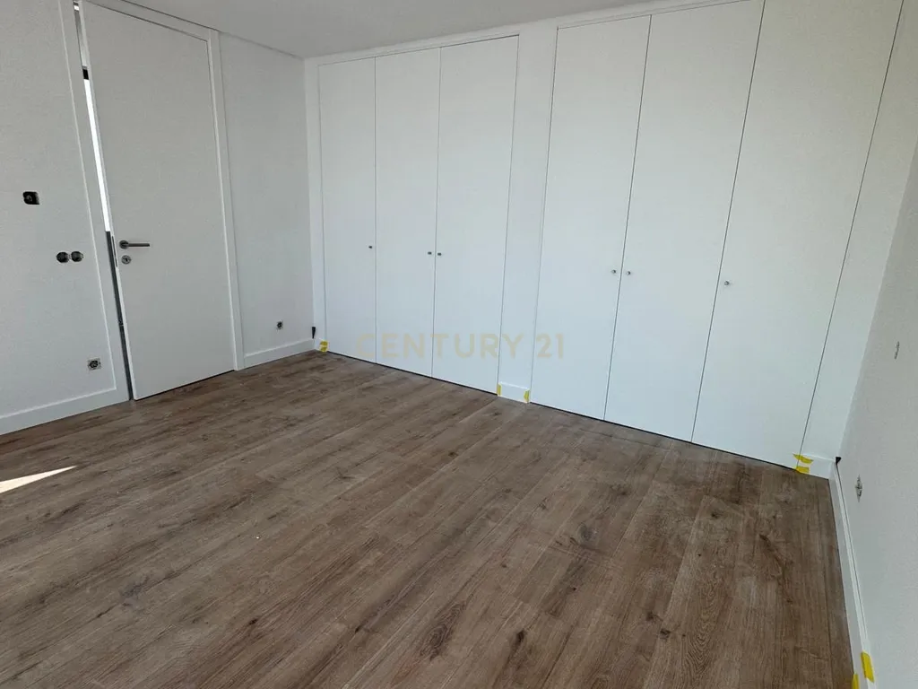 Moradia de Luxo T4 com Piscina - Sintra/Magoito - Image 18
