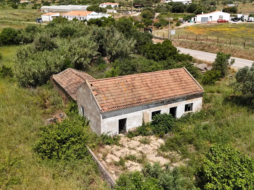 Terreno em Odiáxere, Lagos - 10600m² - Image 2