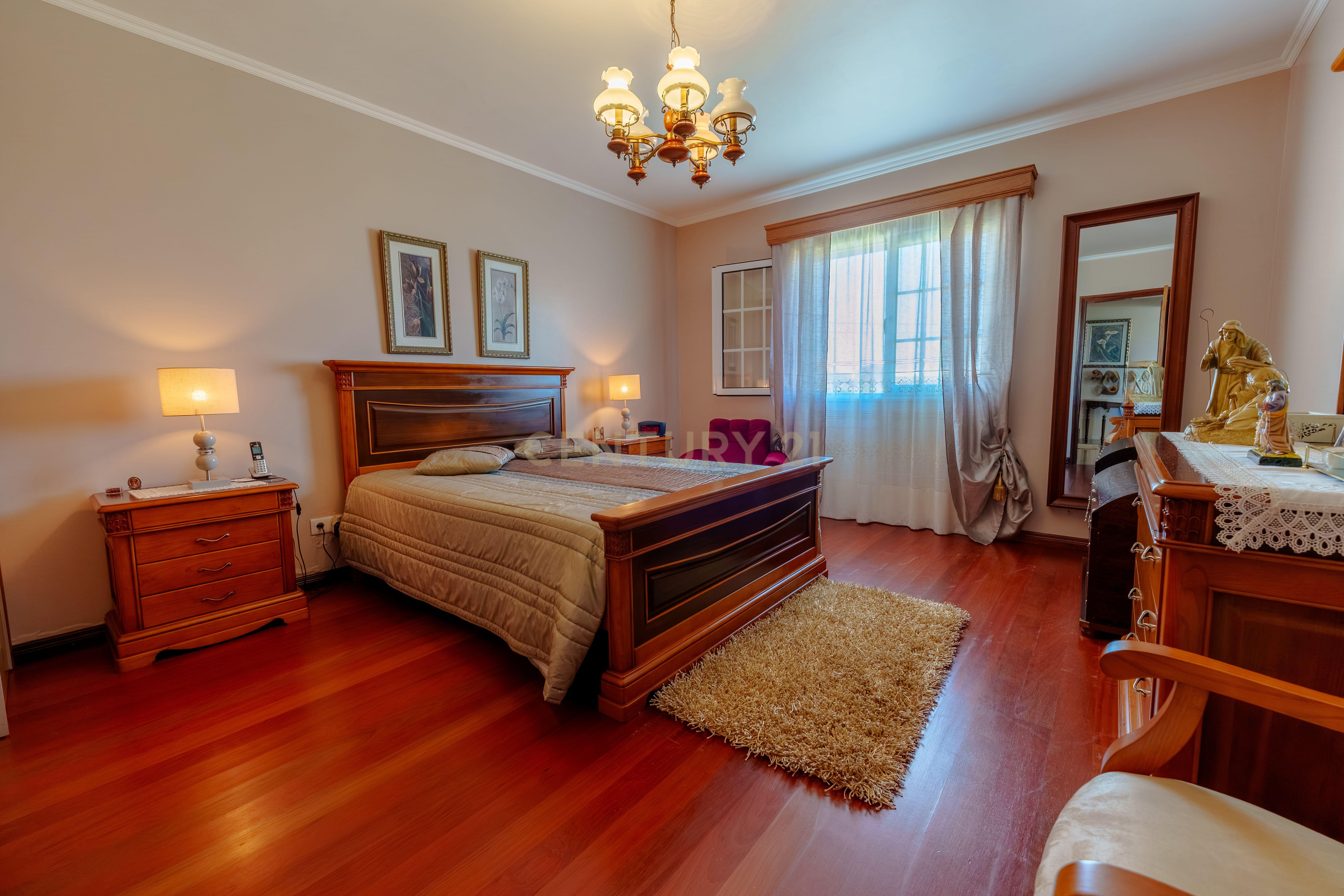 Fotografia 9 de Moradia T4 com 2.971 m² de Terreno e Vista Panorâmica