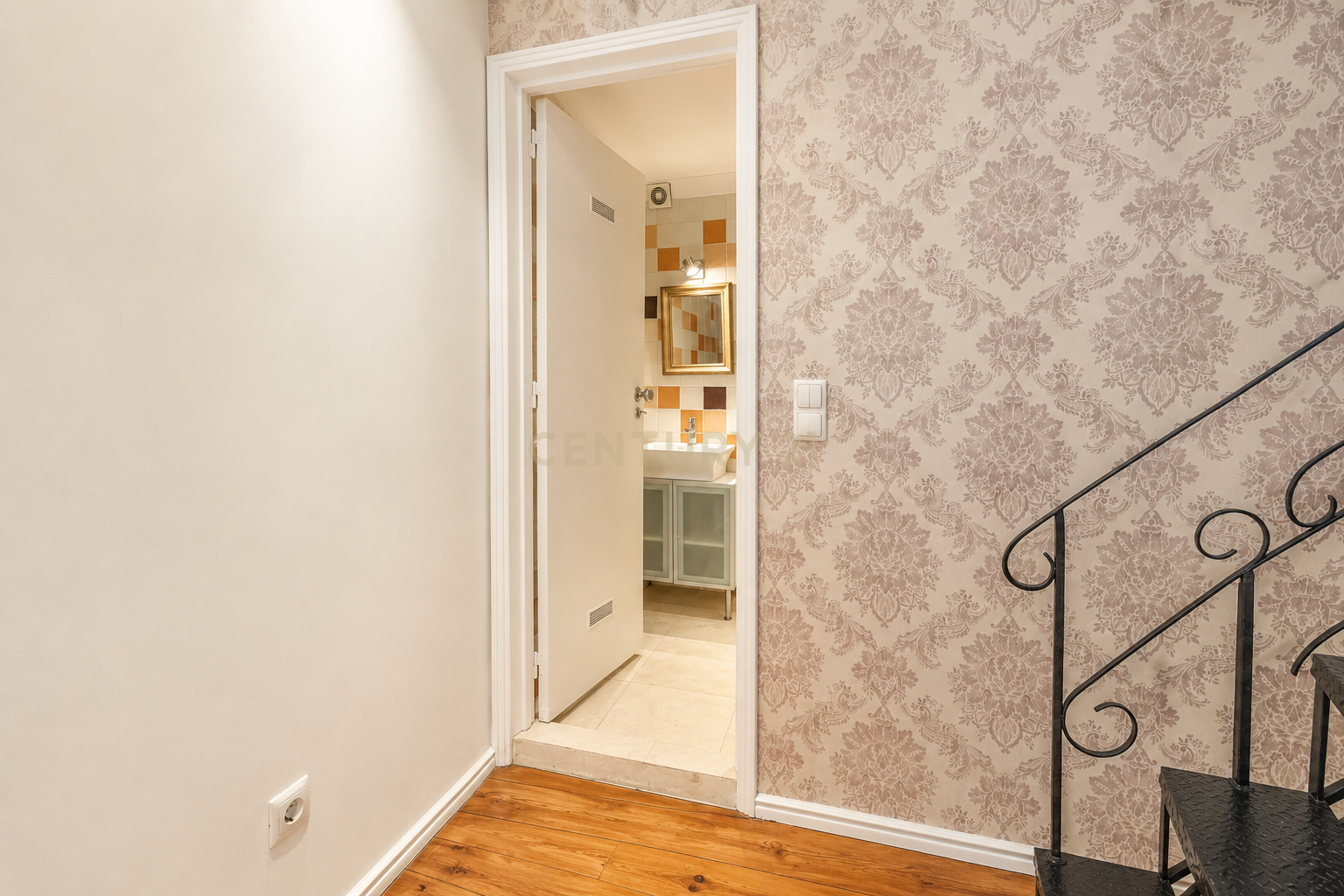 Fotografia 5 de Apartamento T2 Duplex, em Prazeres, Lisboa