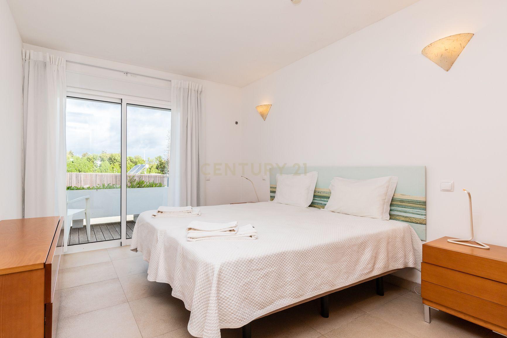 T2 , Golden Club Cabanas. - Image 12