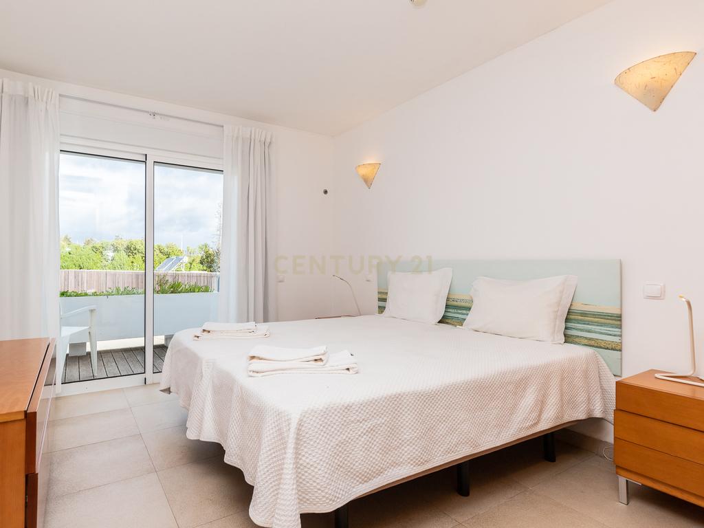 T2 , Golden Club Cabanas. - Image 12
