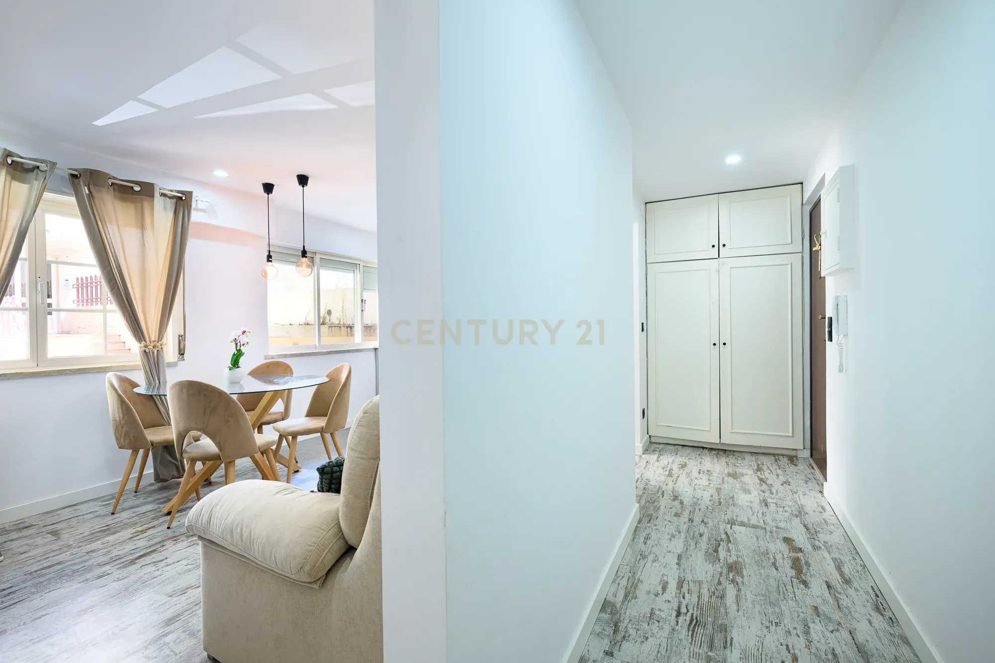 Fotografia 11 de Apartamento T2 Remodelado | Charneca de Caparica