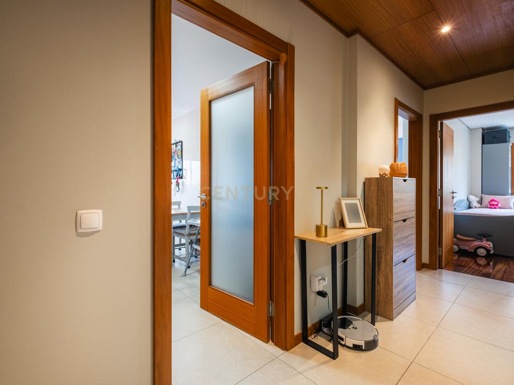 T2 de Excelentes Áreas | Suite, Garagem e Arrecadação | Alfena - Image 26