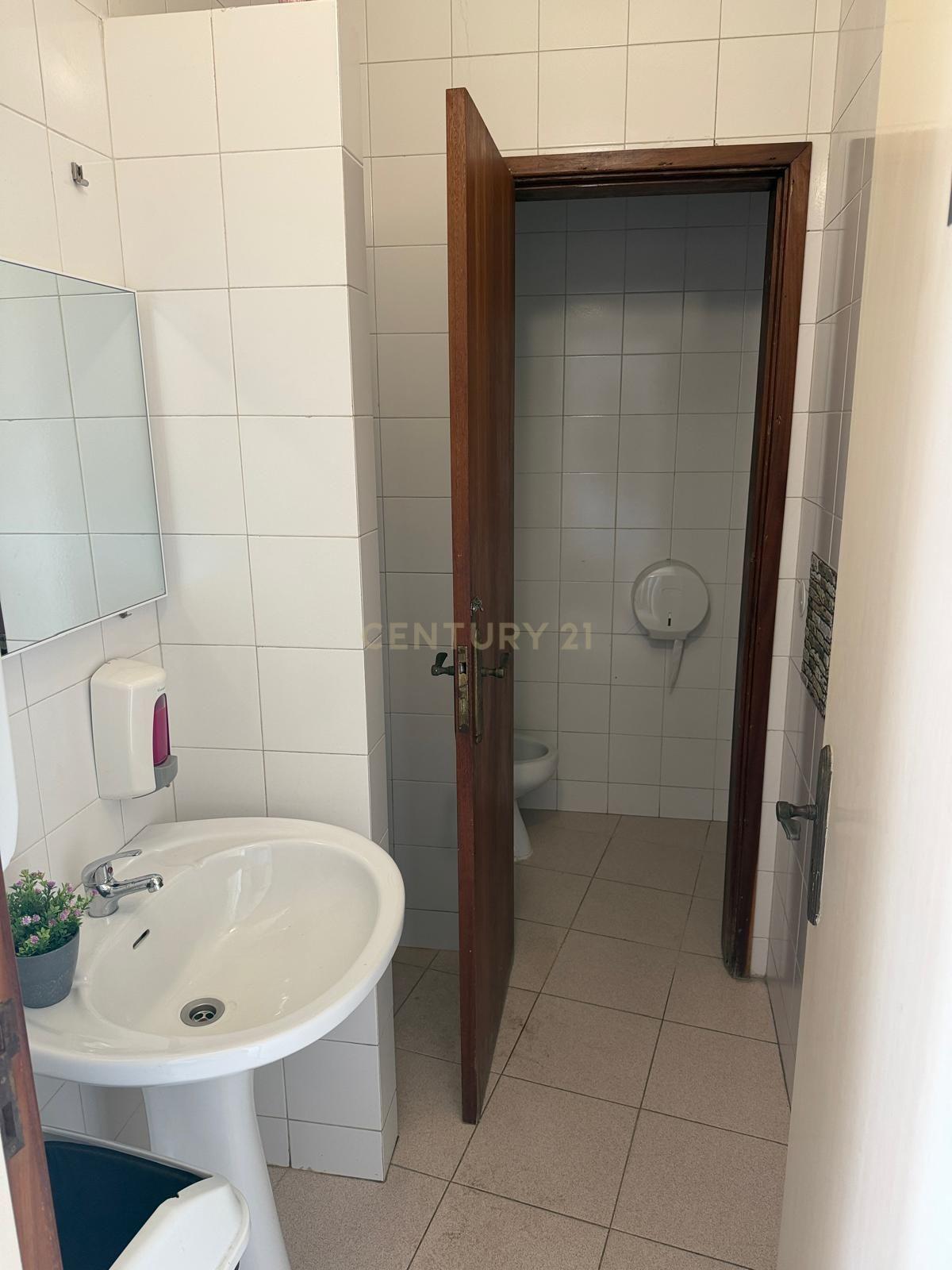 Fotografia 6 de Excelente oportunidade de investimento! Trespasse de pastelaria em Salreu, Estarreja (Aveiro)