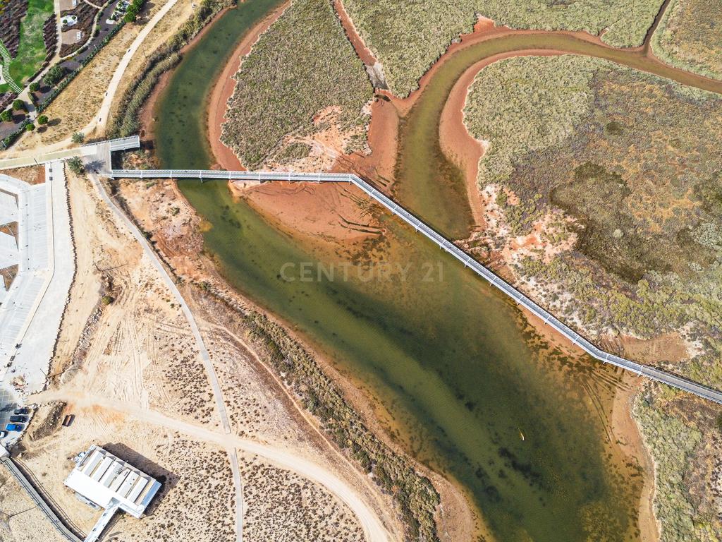 Terreno para construção de moradias - Image 16