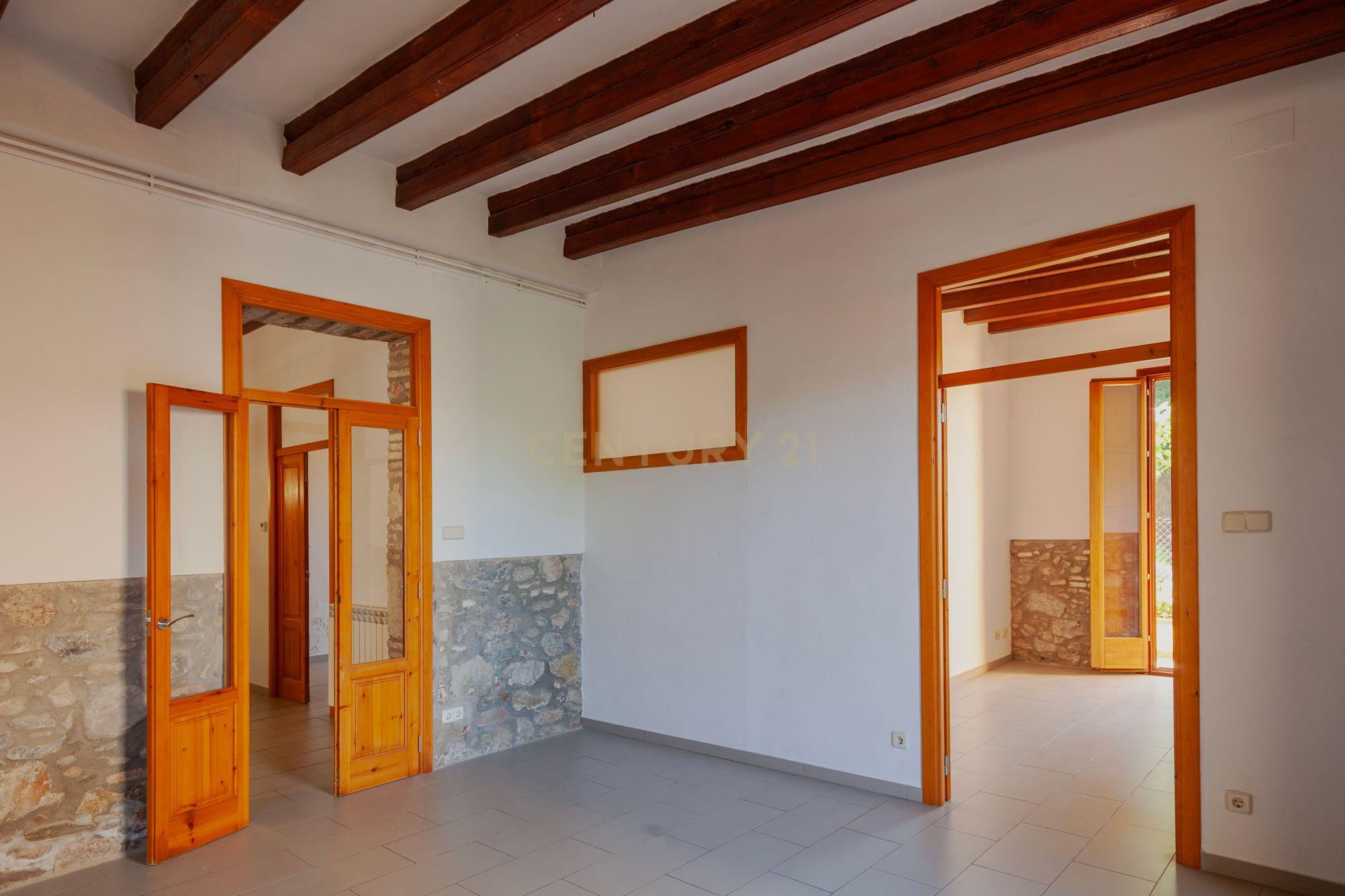 Encanto modernista no rés do chão com jardim – La Garriga - Image 5
