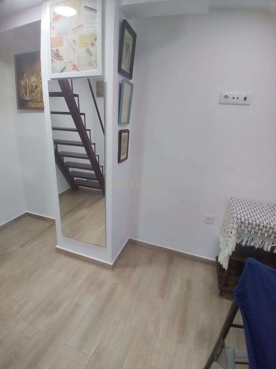 Armazém - Transformado em T1+1 habitacional - Metro Anjos - Image 18