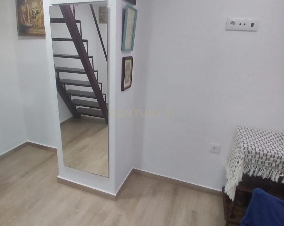 Armazém - Transformado em T1+1 habitacional - Metro Anjos - Image 18