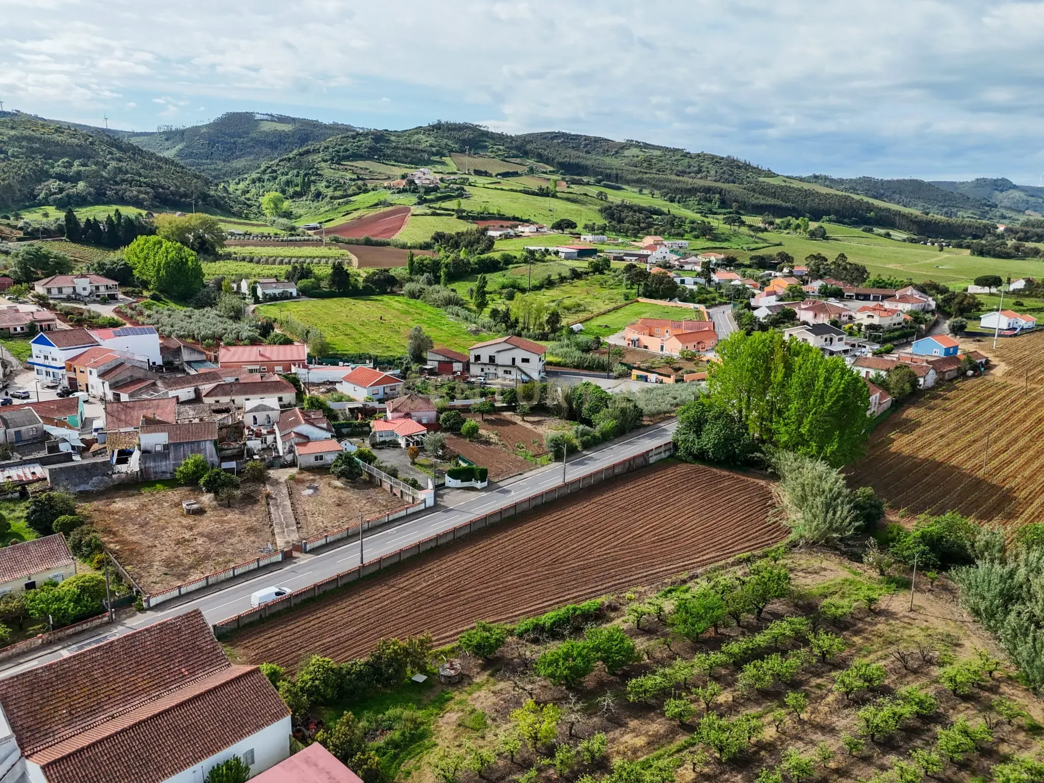 Fotografia 10 de Terreno com 2150 metros na Aldeia Grande, Maxial