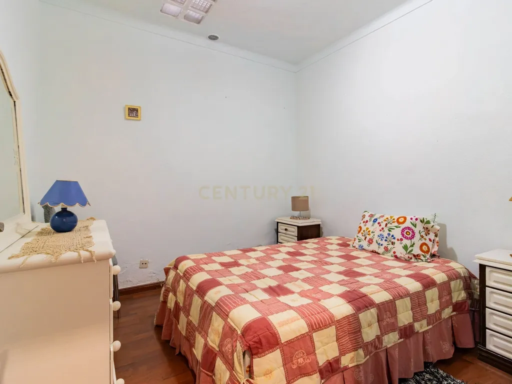 Moradia T3 com Quintal e Churrasqueira em Pombalinho, Santarém - Image 11