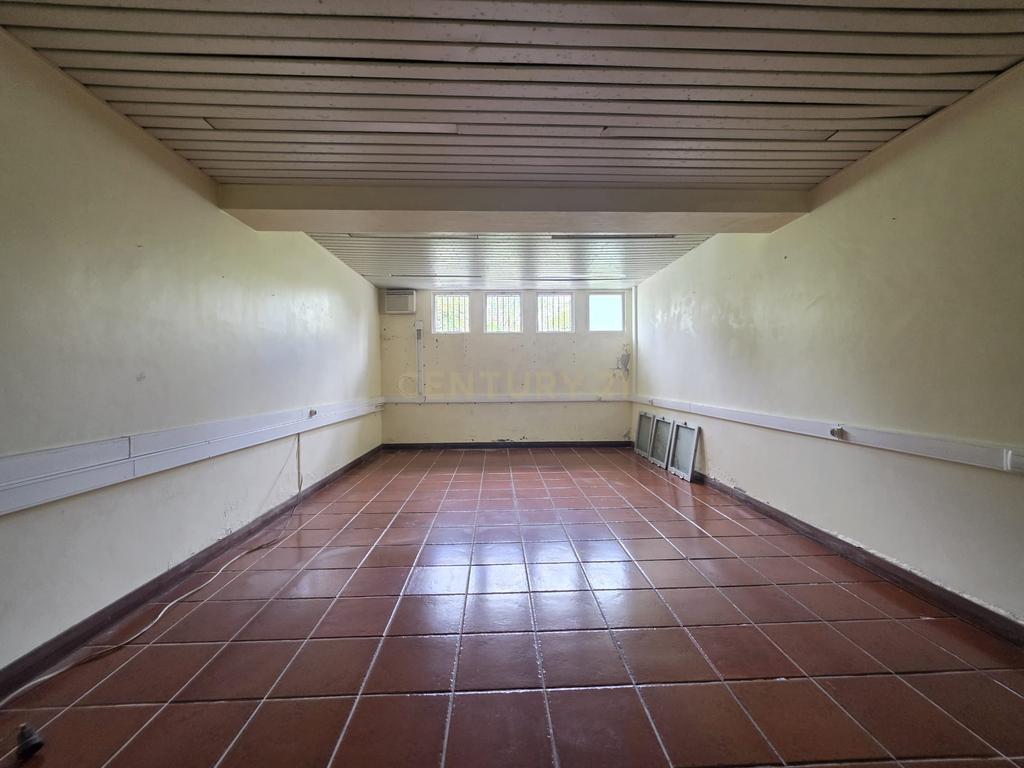 Espaço Comercial | 111 m² | Rua de Lisboa | Excelente Localização - Image 12