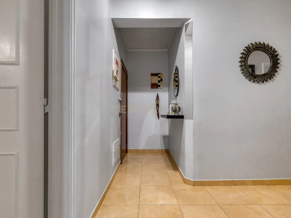 Apartamento T3 no Centro de Faro - Image 10
