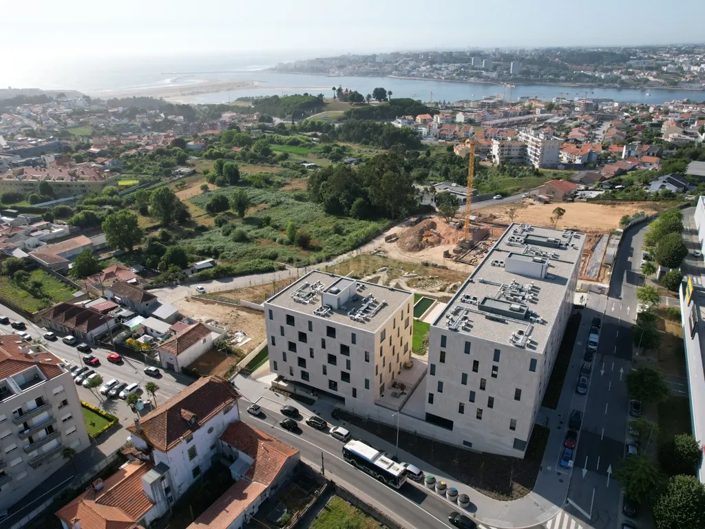 Apartamento T3 | Vista Mar - Condomínio Premium Le Parc – Canidelo - Image 25
