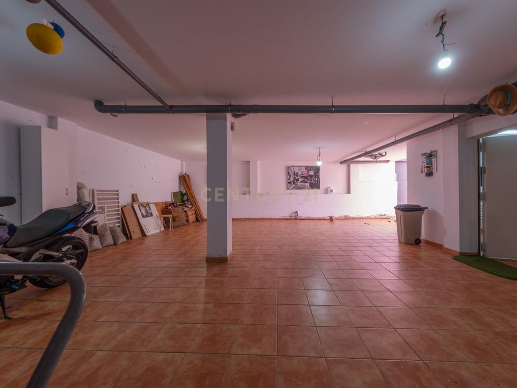 - Image 45