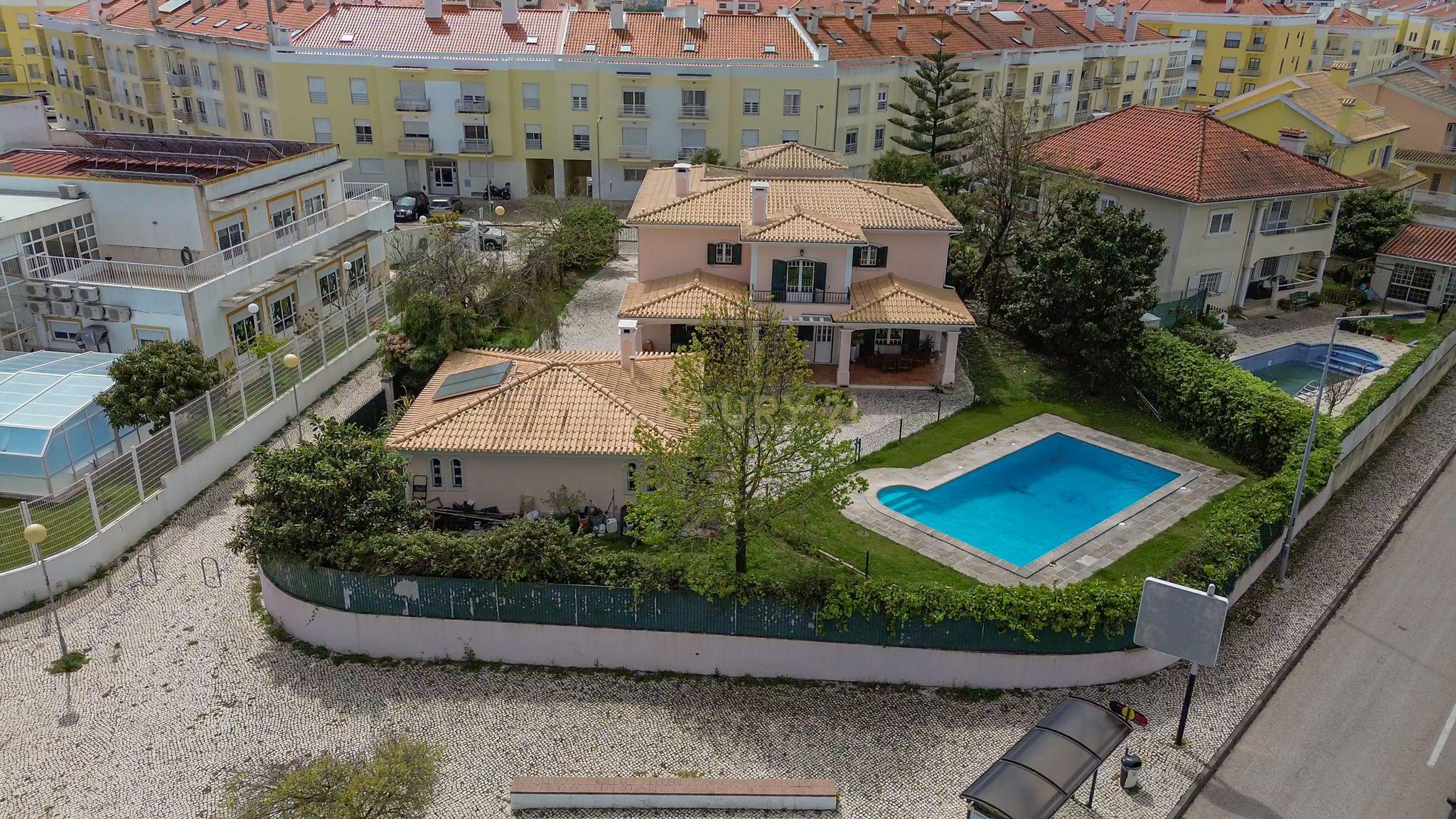 Moradia T5 - Almada - Piscina - Garagem -  364 m² - Terreno 1.024 m² - Image 71