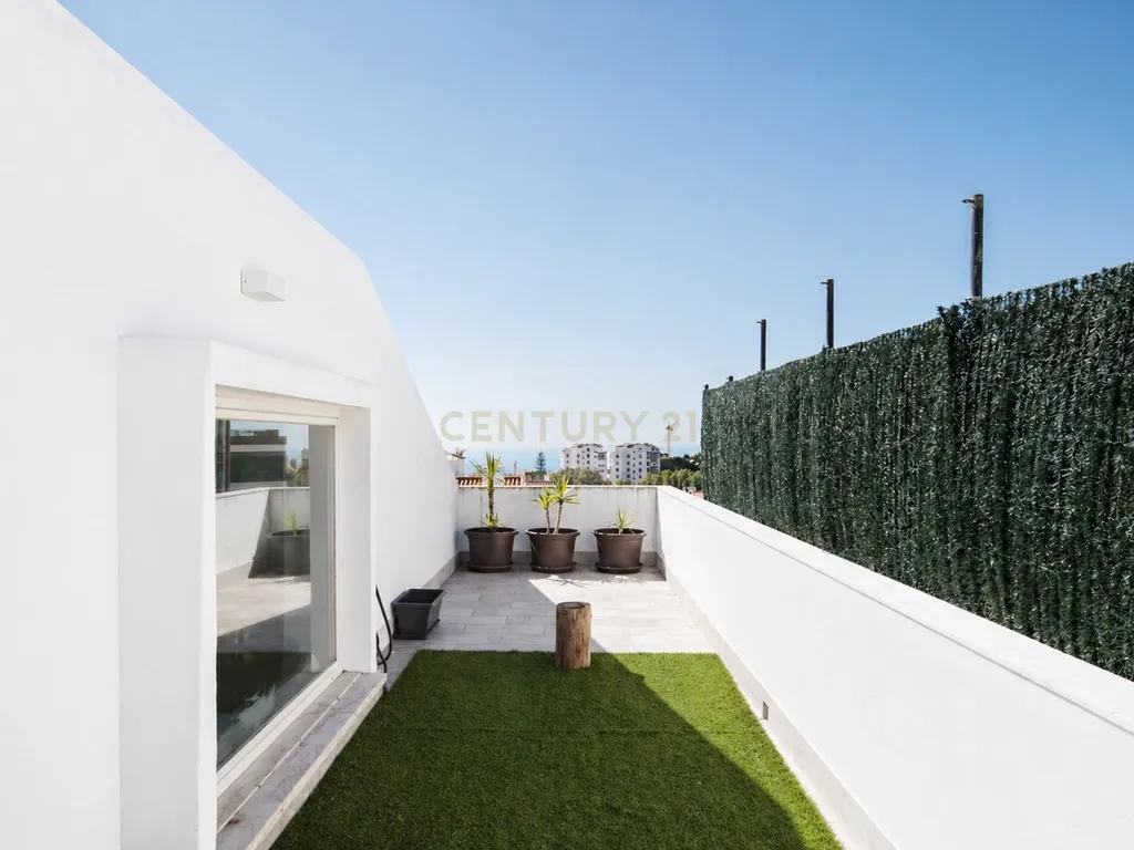 Penthouse T3 | 250 m² | Monte Estoril - Image 37