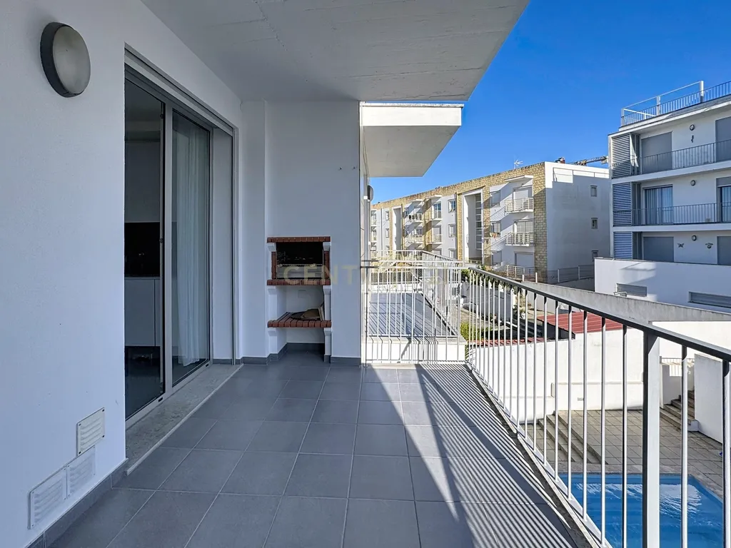 Penthouse T2 com Terraço e Piscina Privativa – Sítio da Nazaré - Image 36