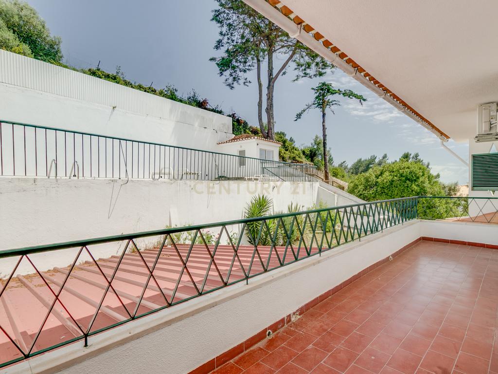 Moradia tradicional com 6 quartos, vista mar e piscina – Jardins da Parede - Image 36