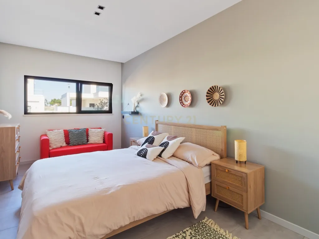 🏡 Moradia Térrea para Arrendamento – Nadadouro (Caldas da Rainha) - Image 16