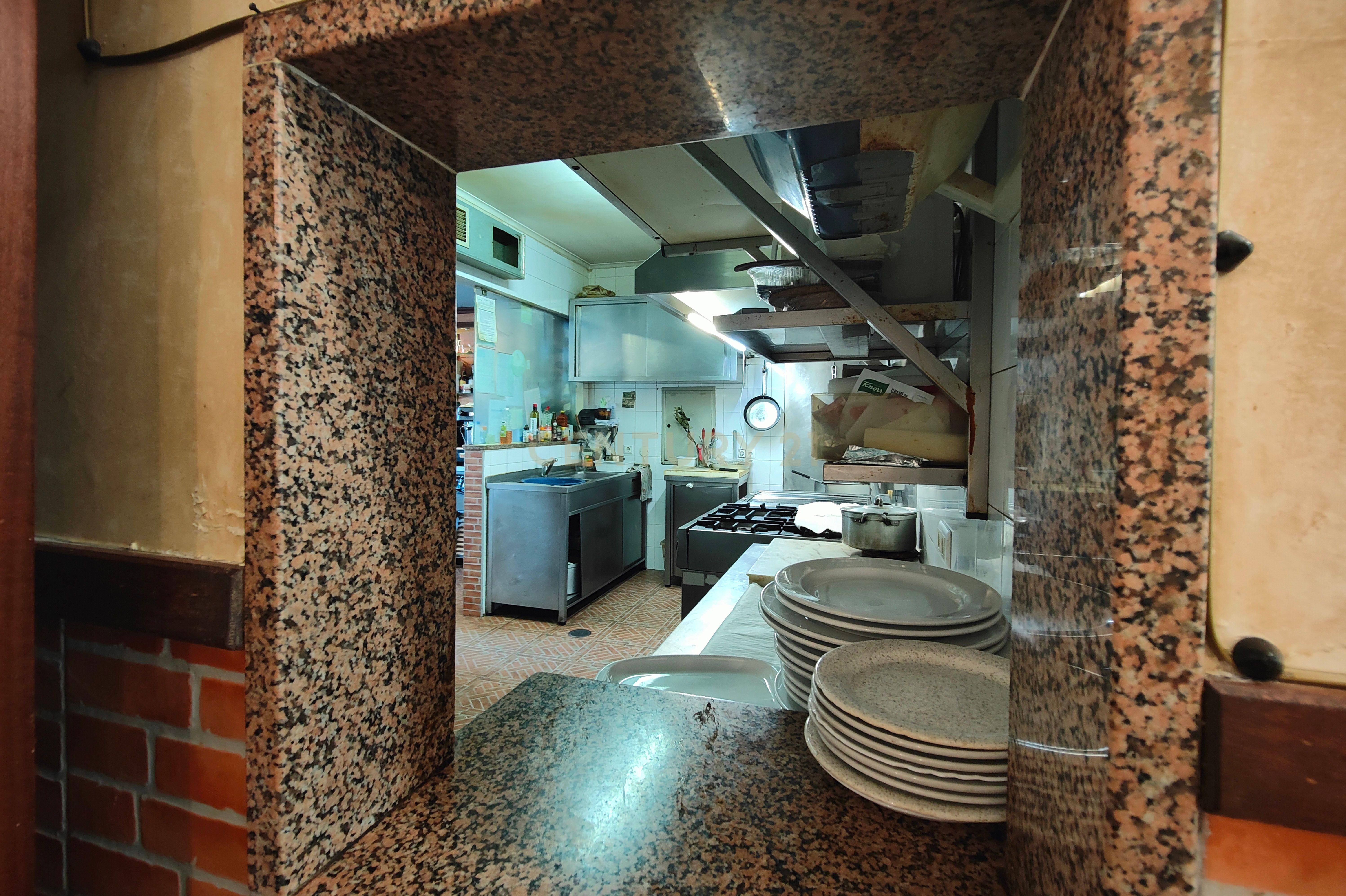 Espaço comercial à venda, Urbanização Serra das Brancas, Alto dos Moinhos. - Image 22