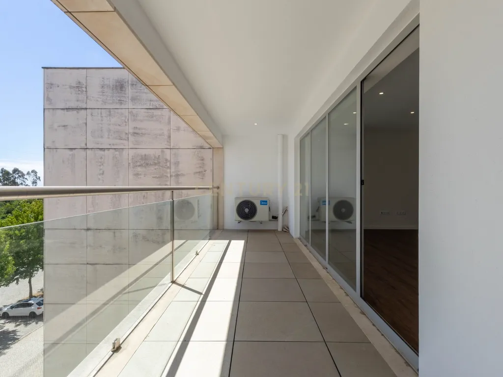 T4 Duplex com vista mar em Espinho - Image 29