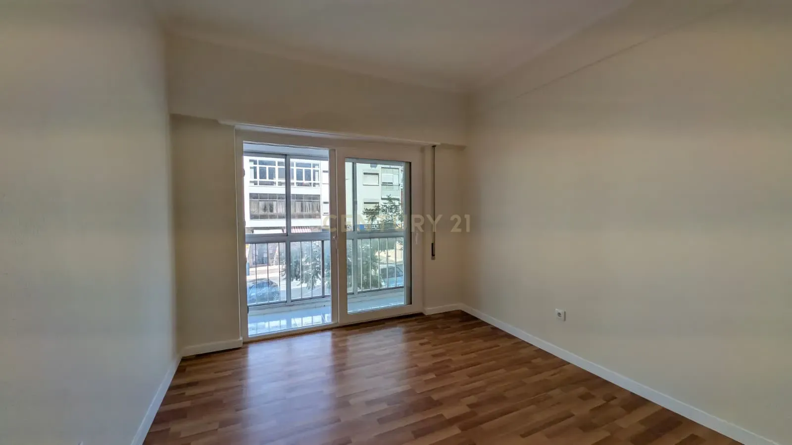 Fotografia 9 de T2 Totalmente Remodelado | 1.º Andar com Elevador | Avenida D. Dinis – Odivelas