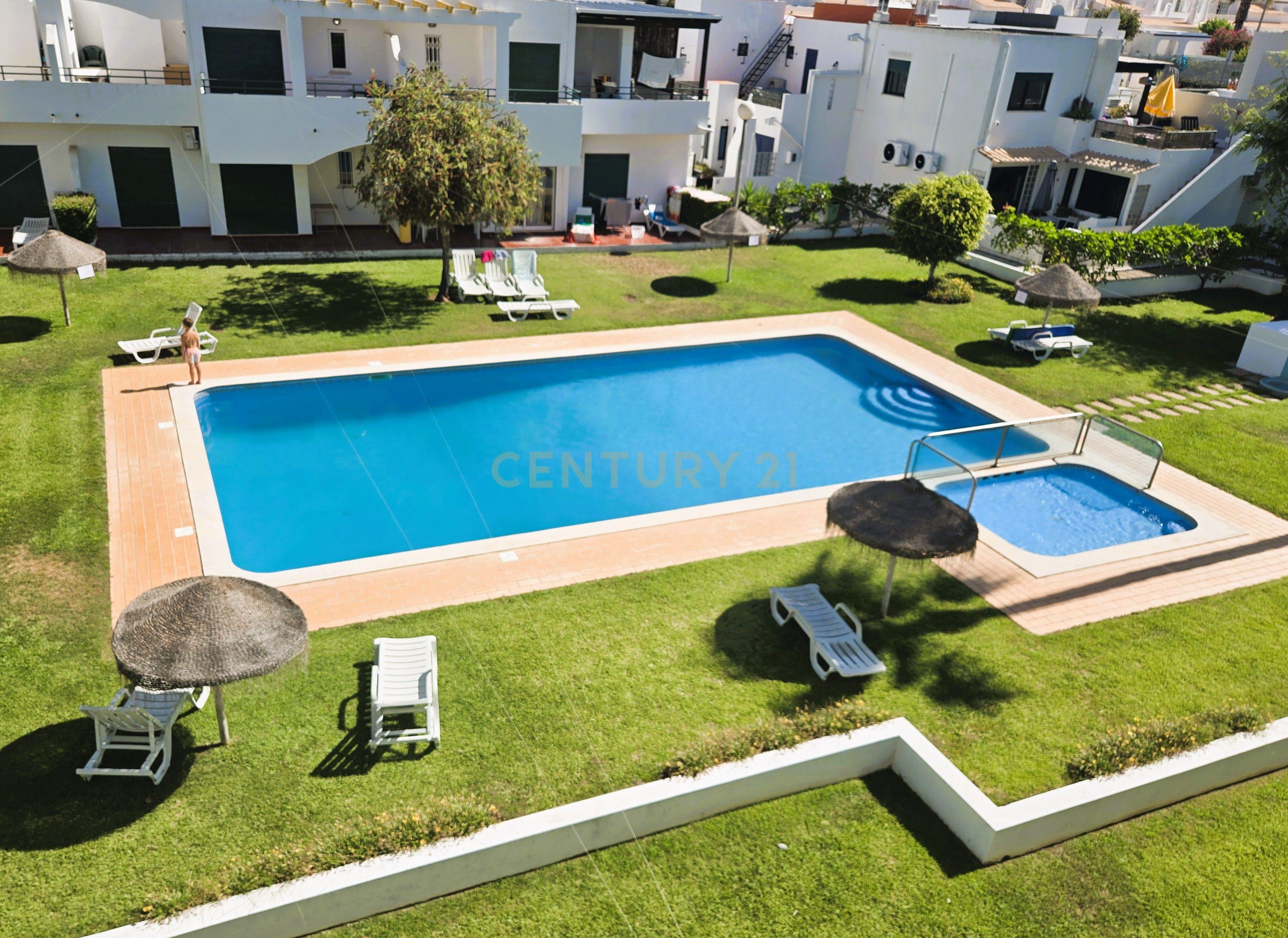 Fotografia 8 de Luxuoso Duplex T2+1 na Urb. Vilaflor, Vilamoura *Renovado*