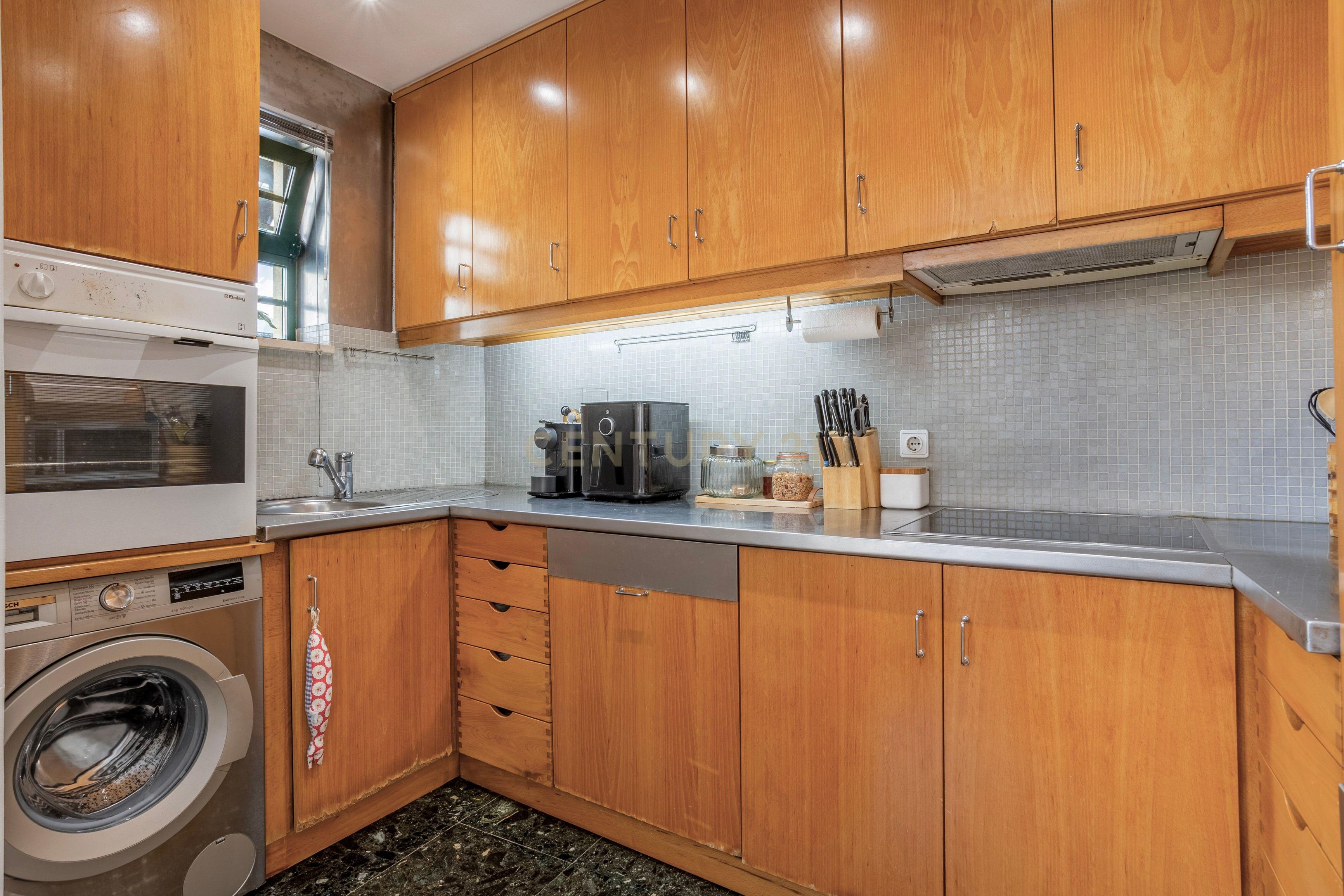 Apartamento T2+1 para venda - Campo Pequeno - Image 21
