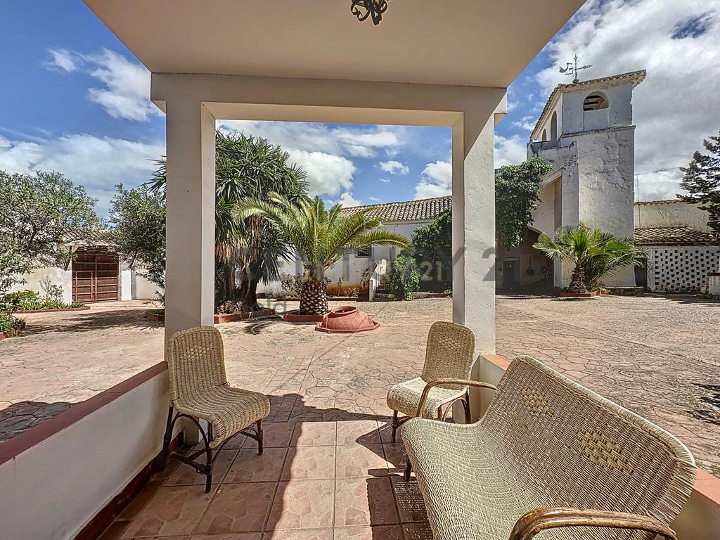 🏡 Encanto andaluz no coração da região: Casa histórica em Humilladero (Málaga) - Image 7