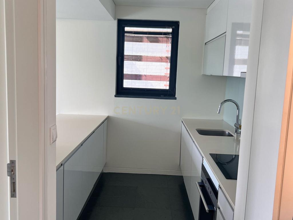 Apartamento Moderno em Tróia com Piscina e Sauna - Image 7