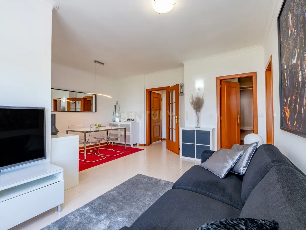 Apartamento T1 para Arrendamento em Rio de Mouro – Mobilado, Equipado e a 2 Minutos do Alegro Sintra - Image 2