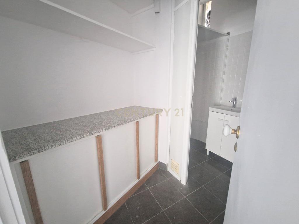 Loja para arrendamento em Carcavelos - Image 7