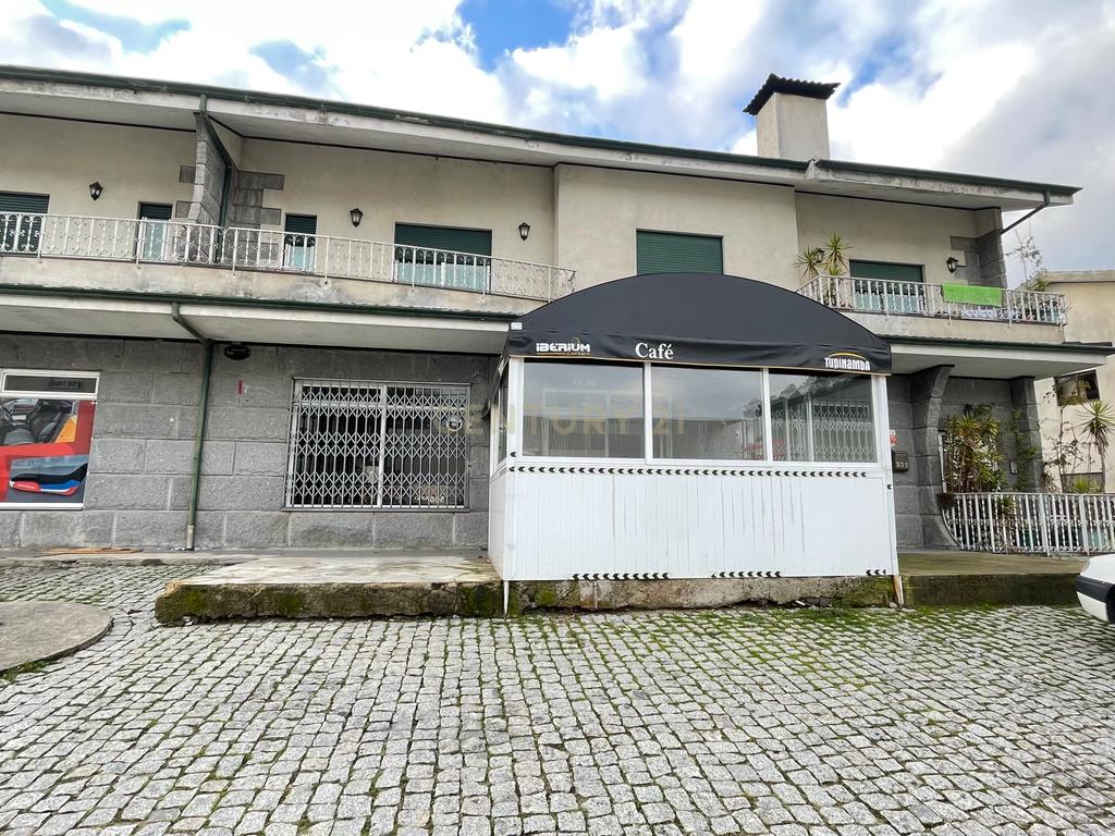Loja para arrendamento na Avenida do Rio - Torno, Lousada - Image 6
