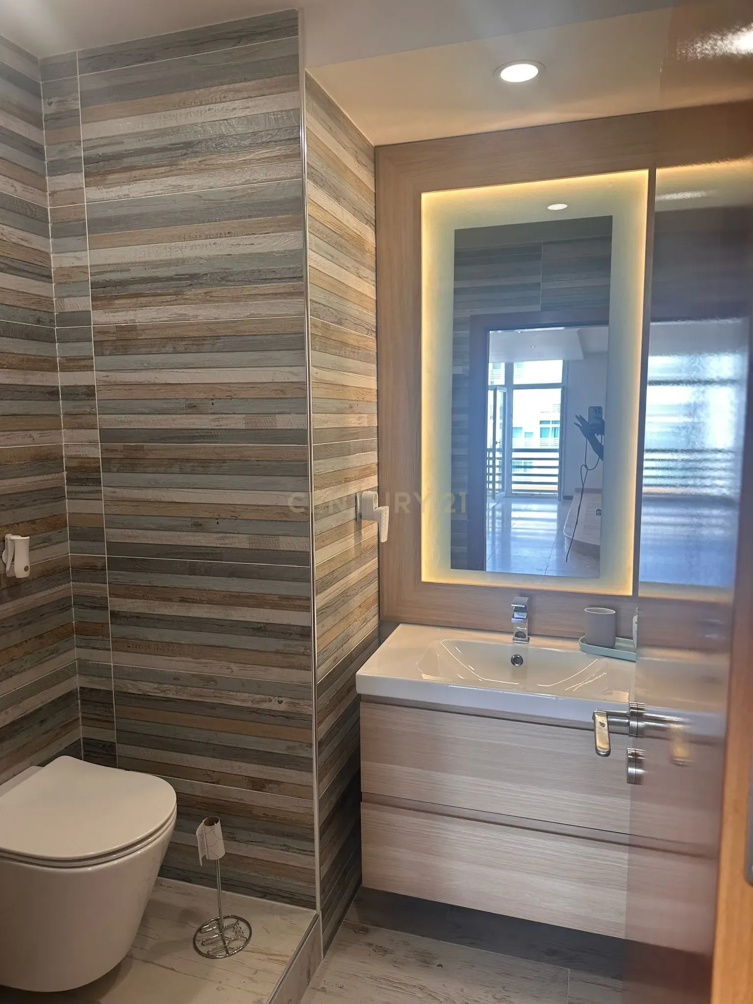Apartamento T3 em Vialonga, com Garagem e Elevador - Image 23