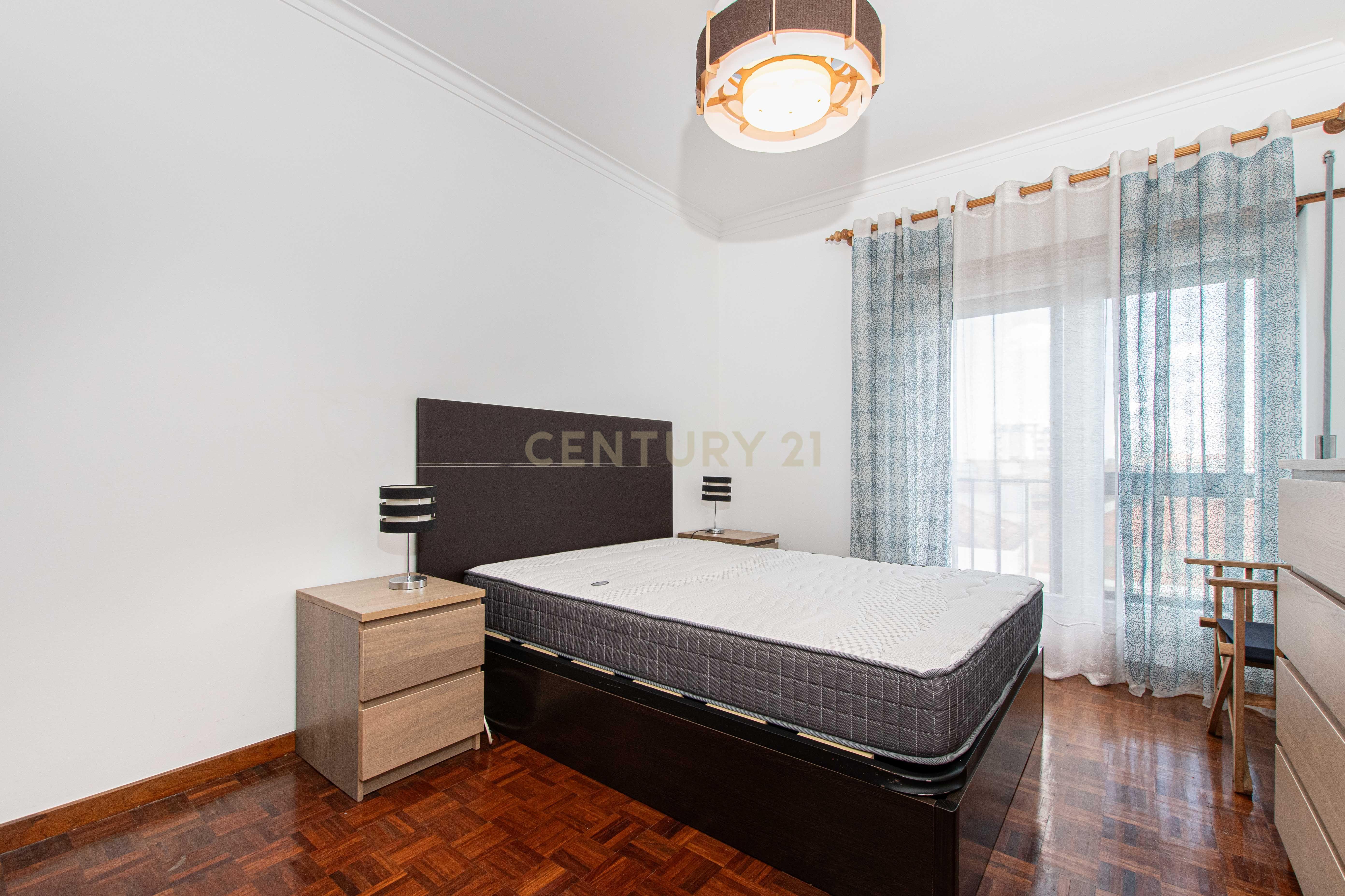 🌟 T3 Espaçoso e Central na Amadora – Oportunidade Imperdível! 🌟 - Image 5