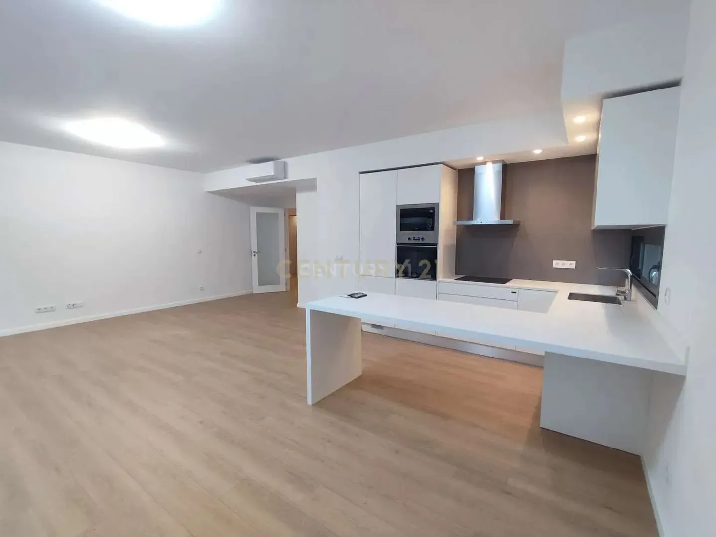 Apartamento T3 para arrendar em condomínio privado na Quinta da Trindade, Seixal