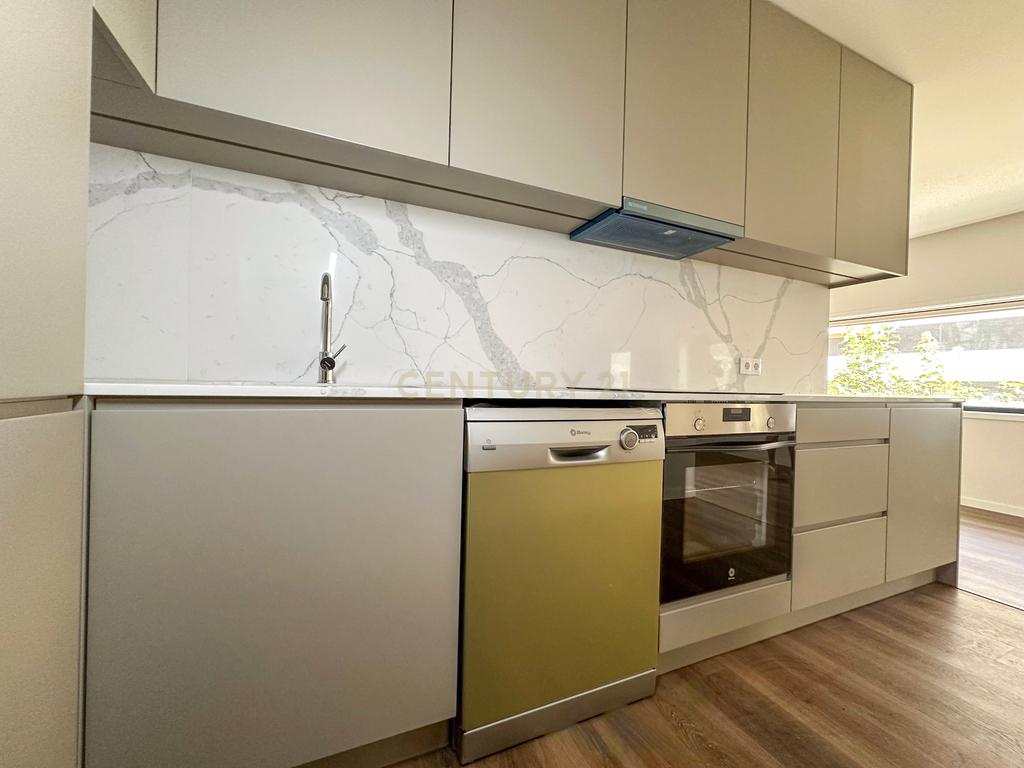Apartamento Novo em Paredes com 3 Quartos e 2 Casas de Banho - Image 4