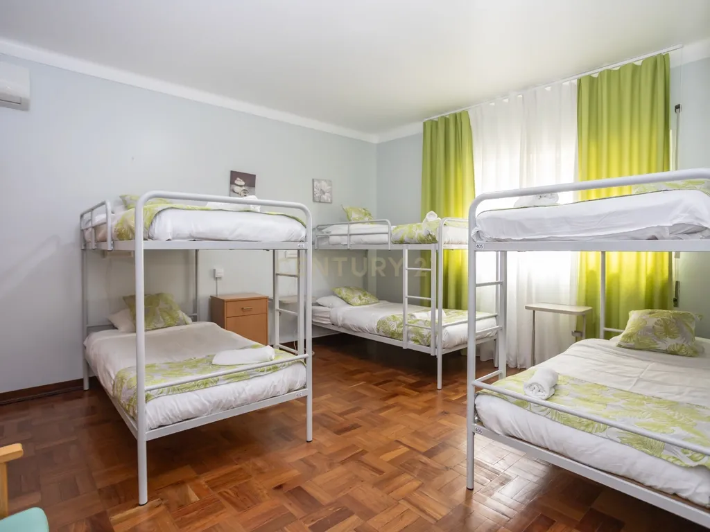 Fantástica Moradia Versátil com Piscina e Jardim, junto a serra da Arrábida – Setúbal - Image 65