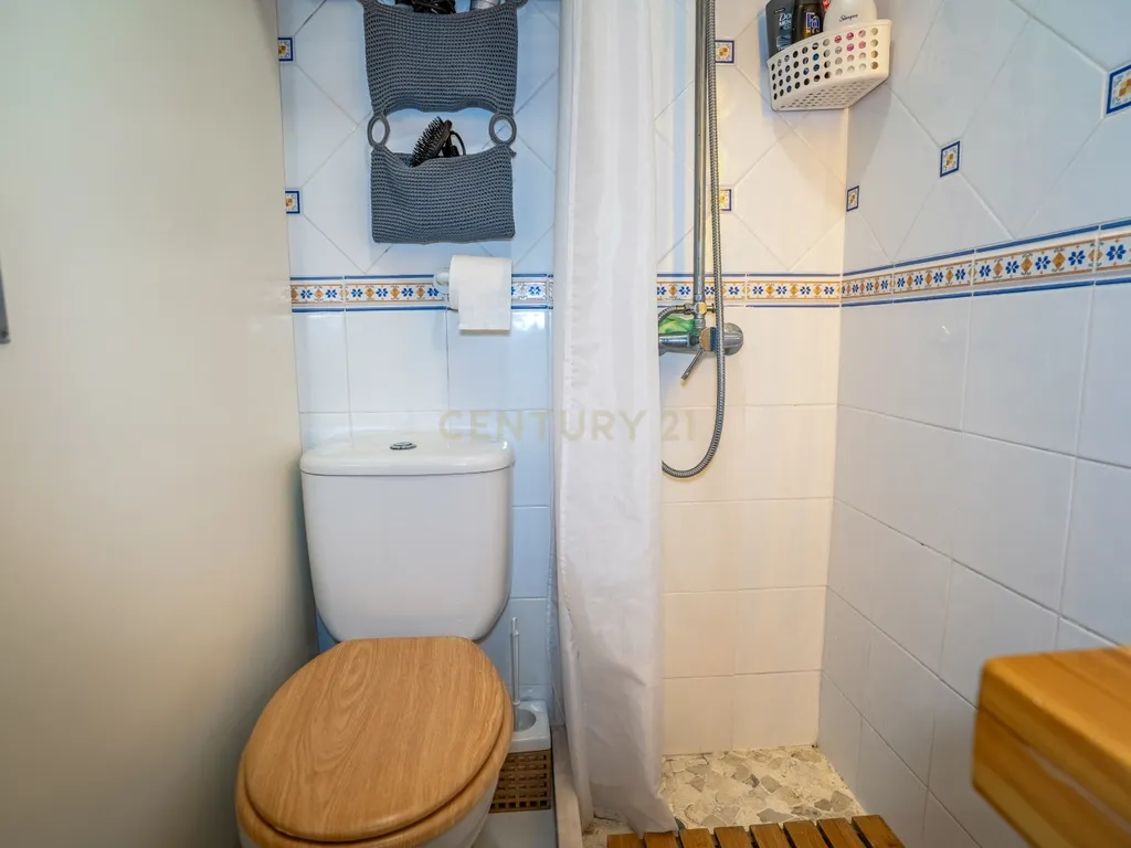 Apartamento T3+1 Duplex| 2 minutos do Centro de Caldas da Rainha - Image 25