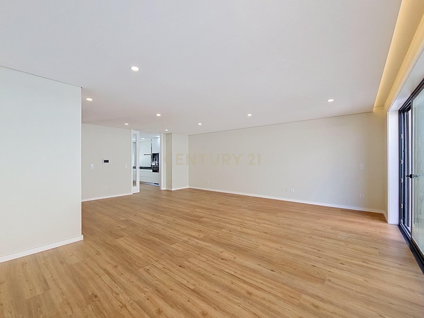 Fotografia 12 de Casa de Luxo em Perafita, com elevador - Nova e Aconchegante