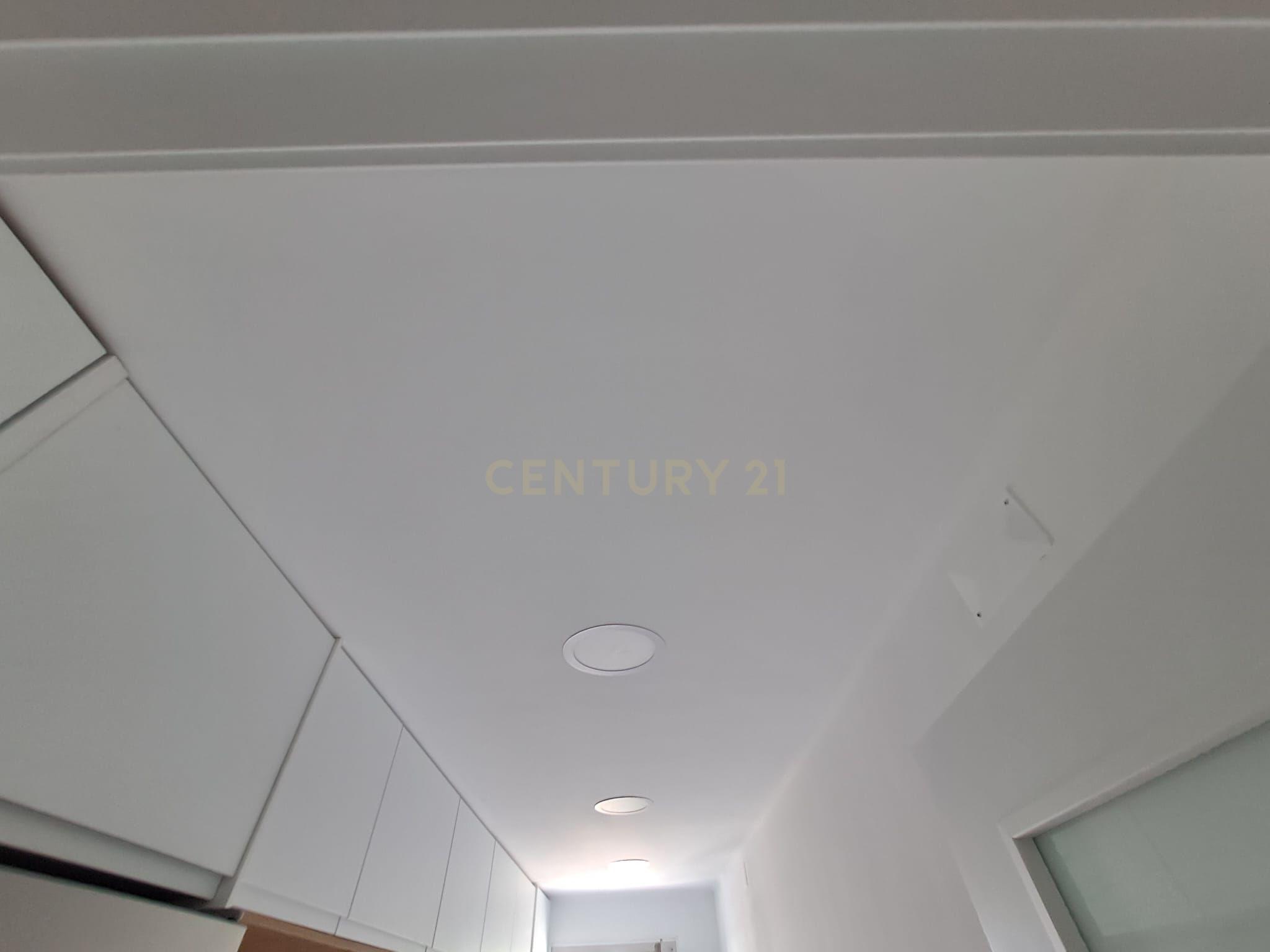 Fotografia 9 de T2 Totalmente Remodelado em Almada | Luminosidade, Conforto e Localização Privilegiada