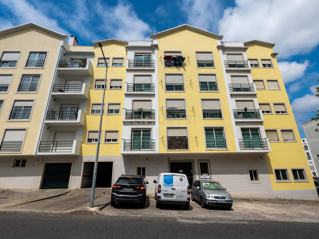 ** ESPECTACULAR APARTAMENTO NO CENTRO DE MAFRA, COM PARQUEAMENTO ** - Image 40