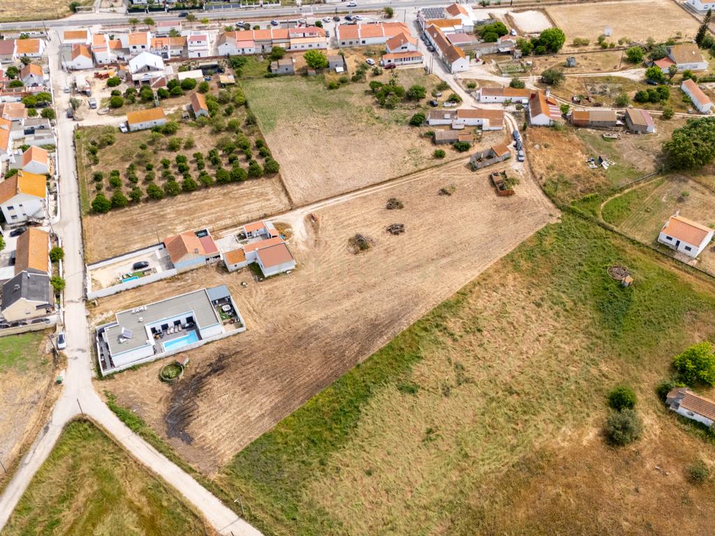 Oportunidade de Investimento | Terreno com 4.317m² na Jardia – Montijo - Image 8
